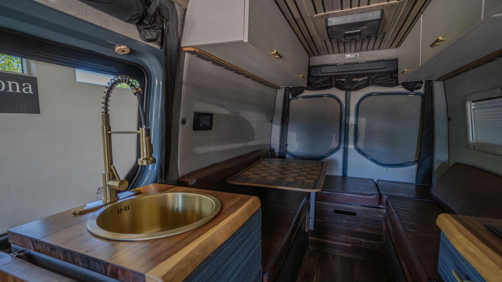 2023 Mercedes-Benz Sprinter 2500 Cargo 144 WB — full photo 24 of 34