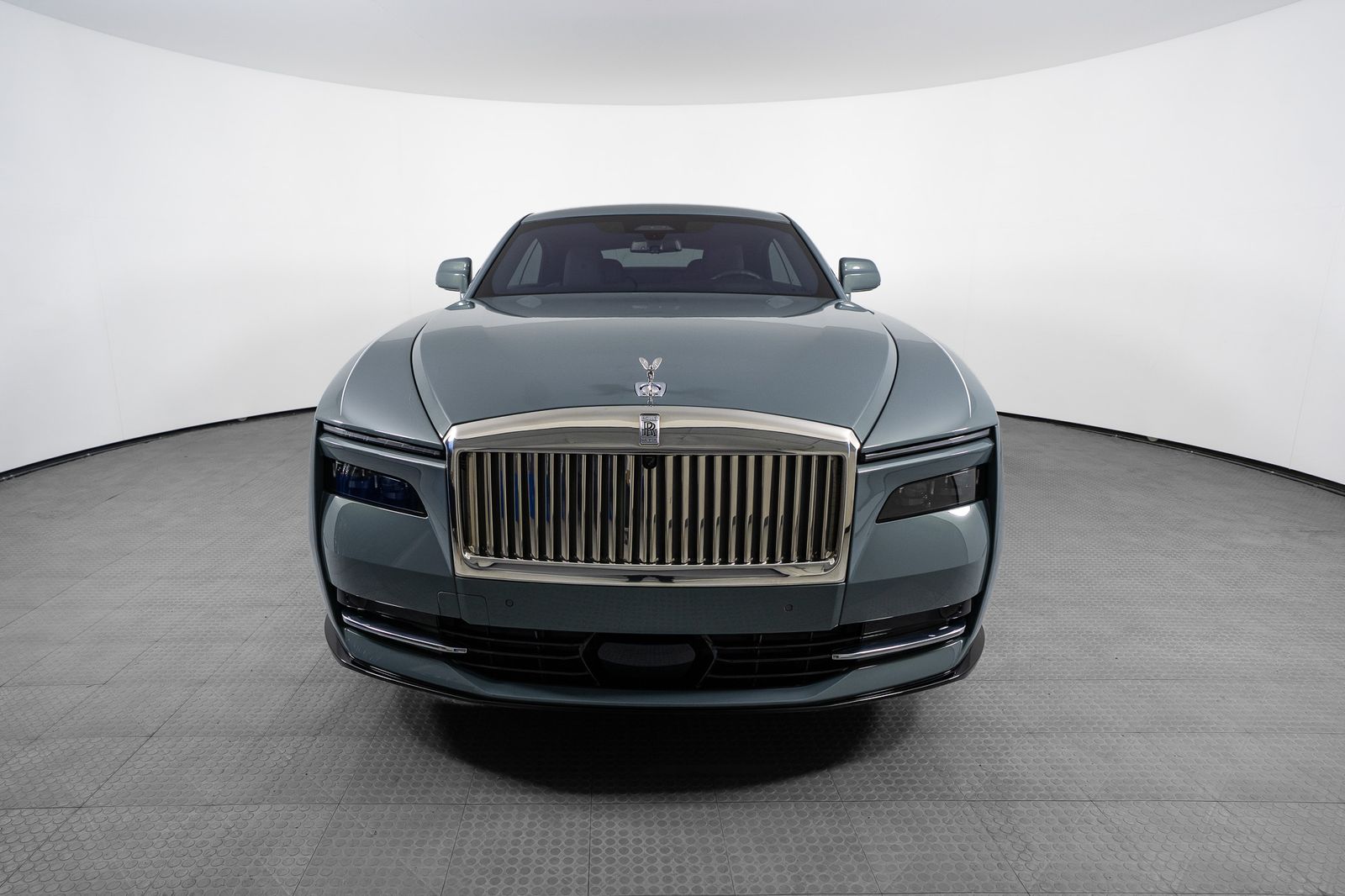 2024 Rolls-Royce Spectre — full photo 8 of 54