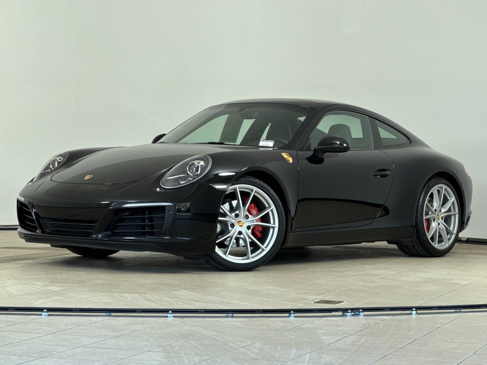 2017 Porsche 911 Carrera — full photo 1 of 28