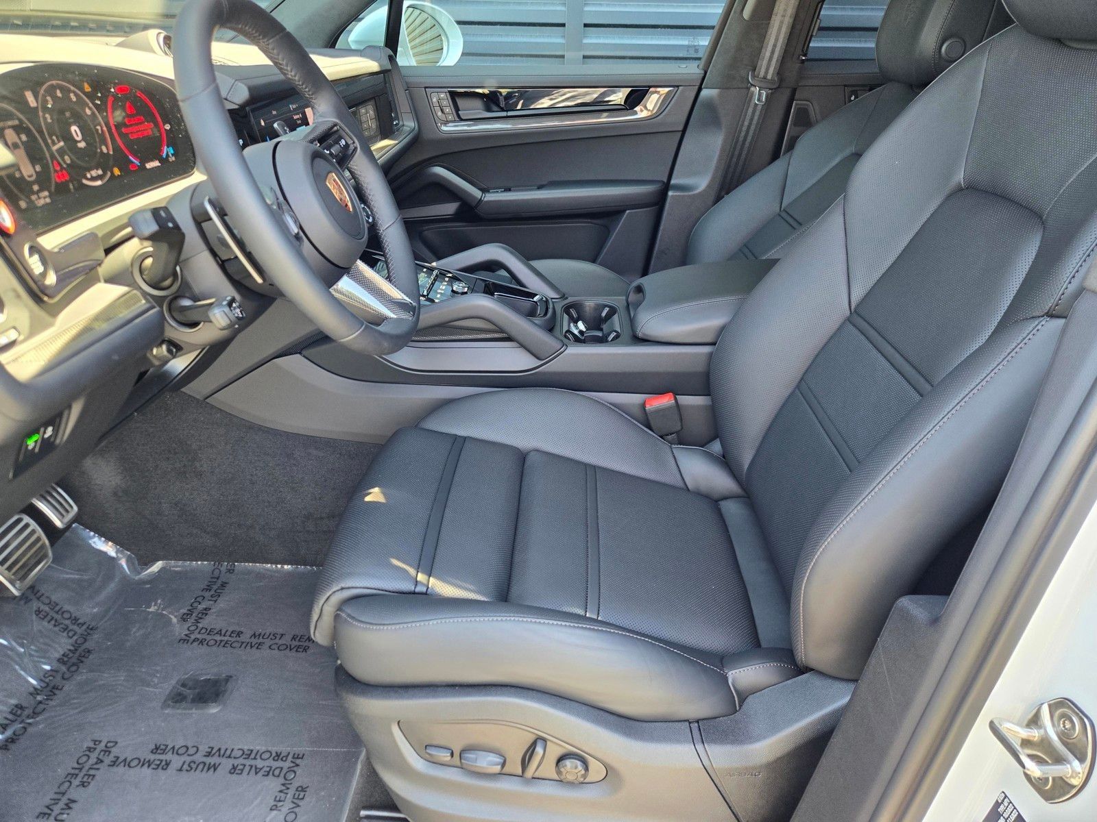 2026 Porsche Cayenne GTS — full photo 26 of 27