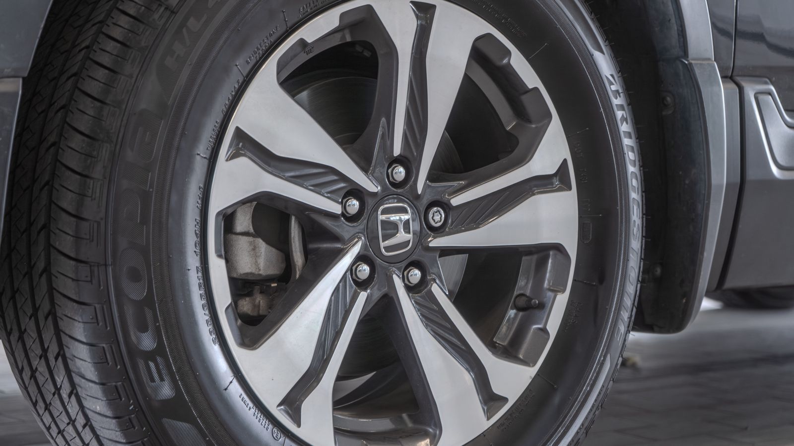 2019 Honda CR-V LX — foto completa 31 de 33