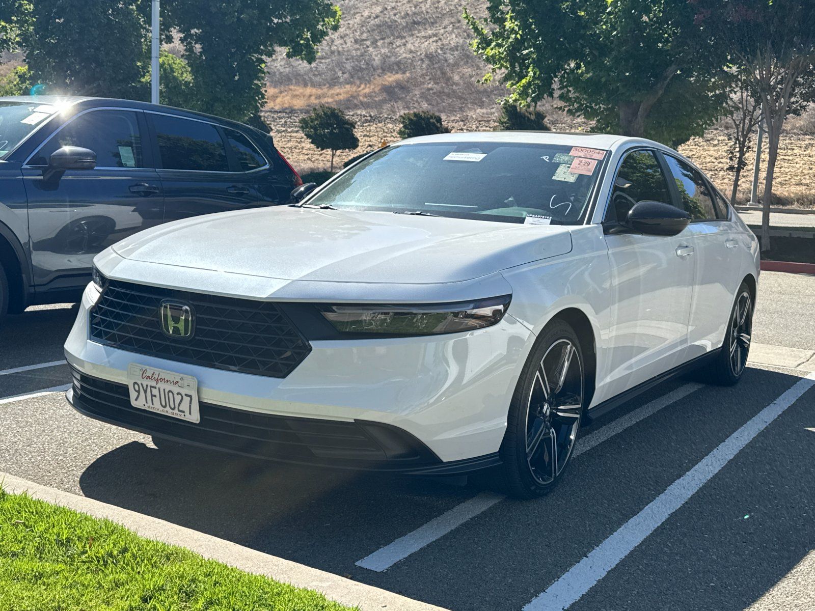 2025 Honda Accord Hybrid Sport — foto completa 2 de 3