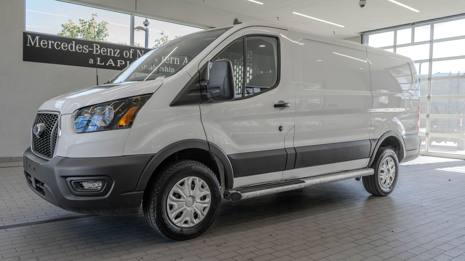 2025 Ford Transit-250 Base — full photo 3 of 31