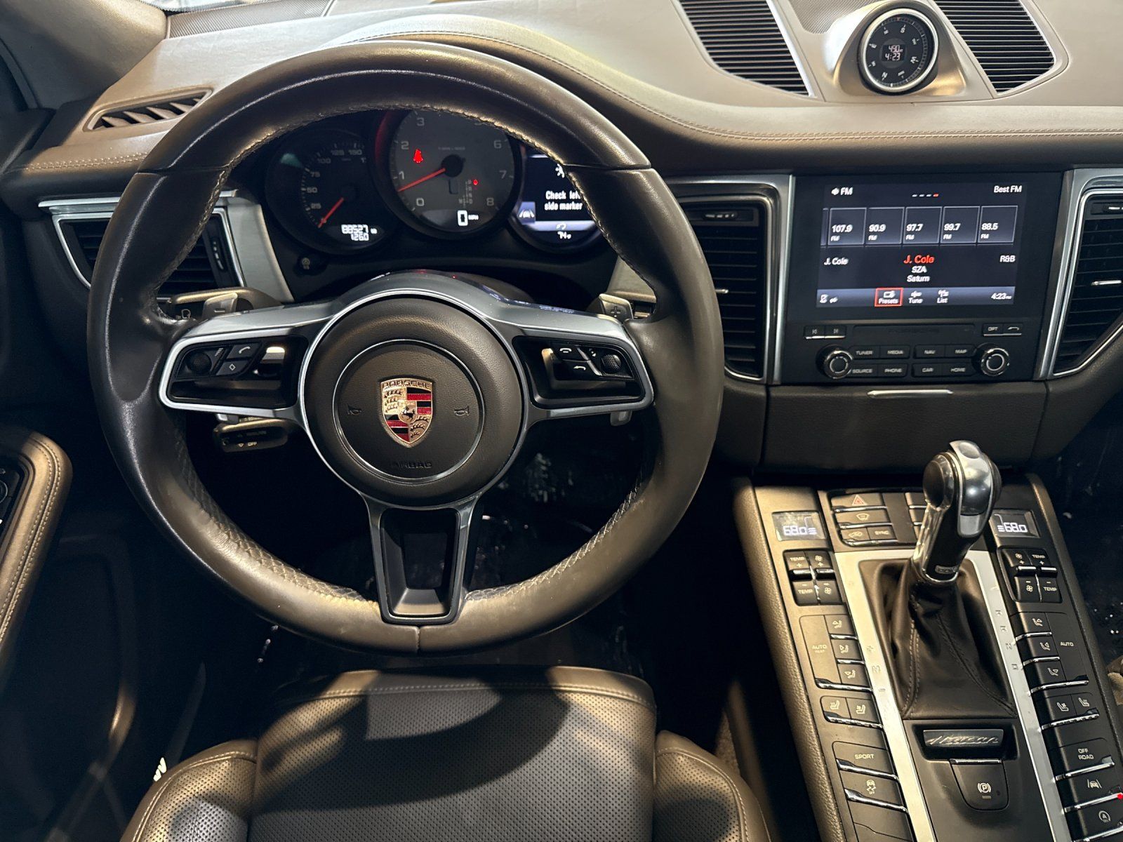 2017 Porsche Macan S — full photo 14 of 29