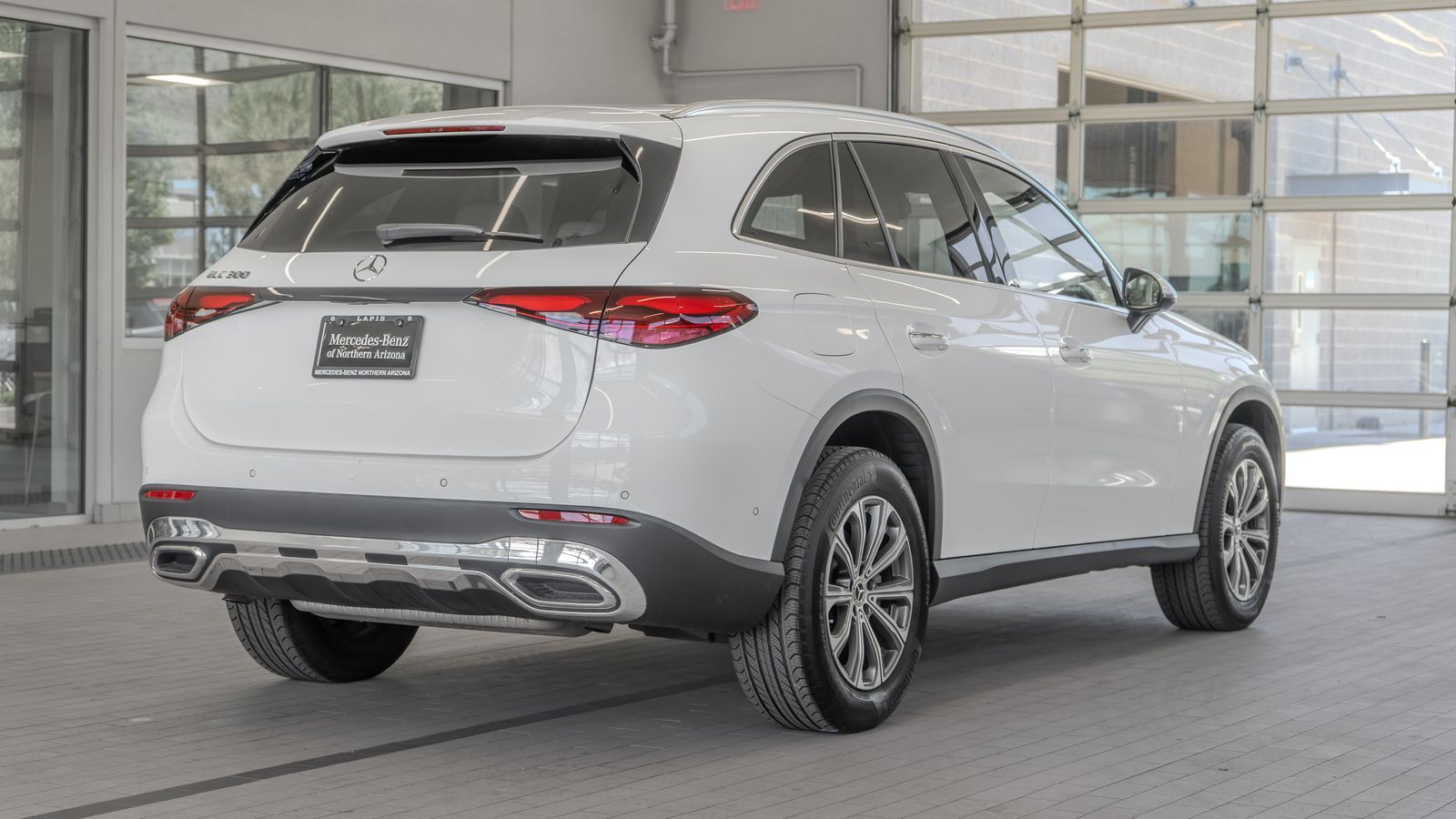 2024 Mercedes-Benz GLC GLC 300 — foto completa 27 de 33