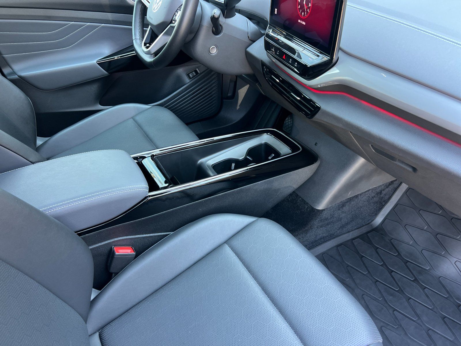2023 Volkswagen ID.4 S — full photo 16 of 29