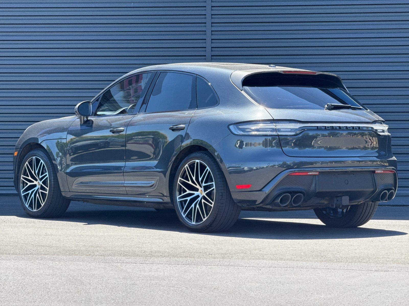 2023 Porsche Macan T — foto completa 3 de 28