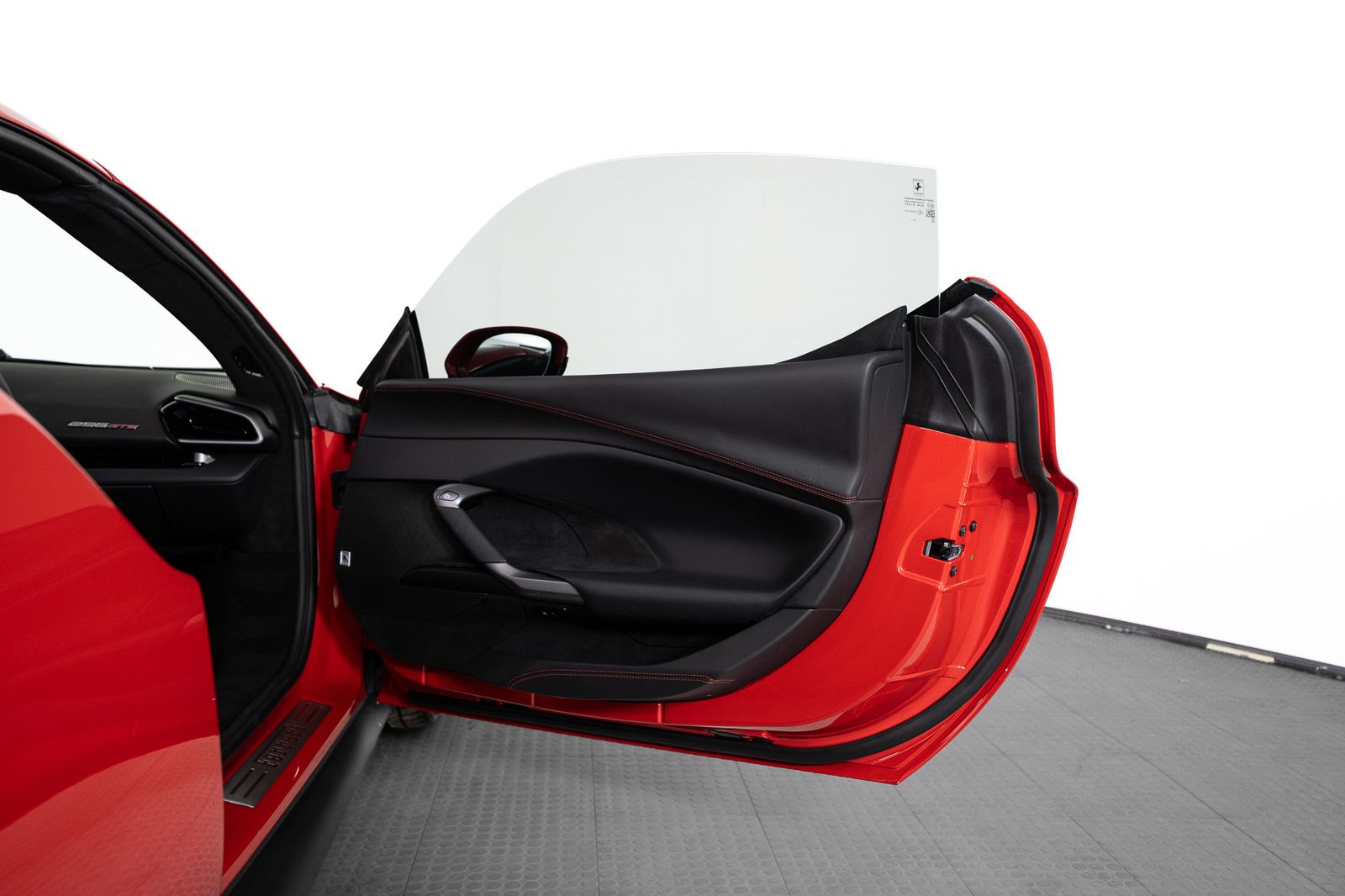 2025 Ferrari 296 GTS — full photo 35 of 43