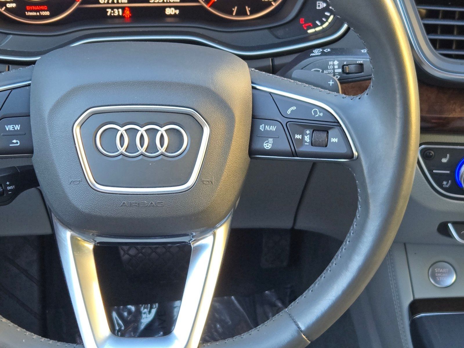 2020 Audi Q5 45 Prestige — foto completa 17 de 28