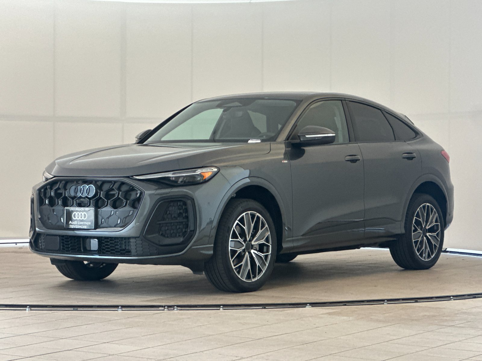 2026 Audi Q5 2.0T Premium Plus — photo 1 of 29