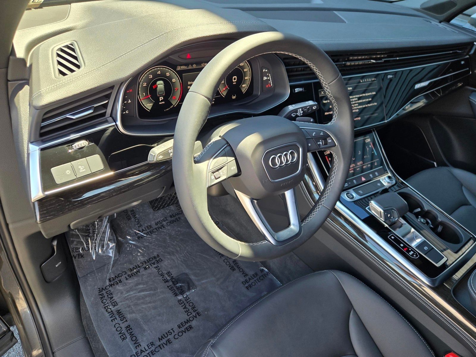 2025 Audi Q7 55 Premium Plus — foto completa 18 de 45