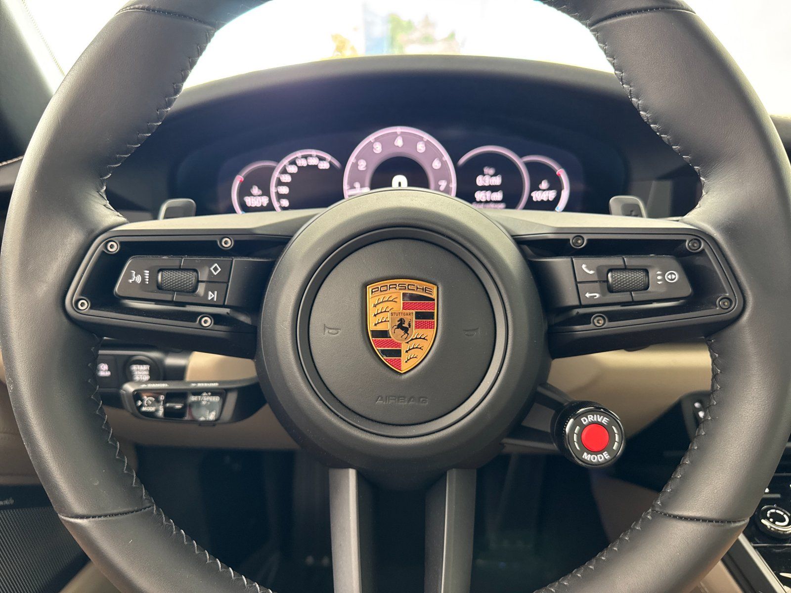 2025 Porsche 911 Carrera S — full photo 23 of 29