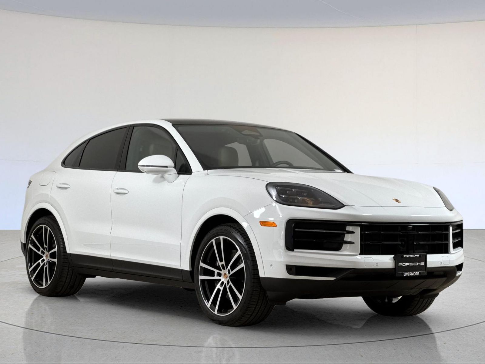 2026 Porsche Cayenne Coupe Base — full photo 10 of 30