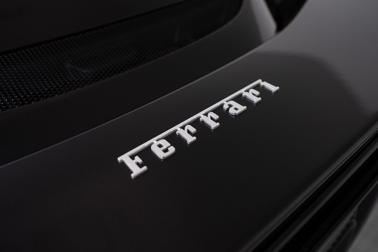 2024 Ferrari 296 GTB — foto completa 30 de 41