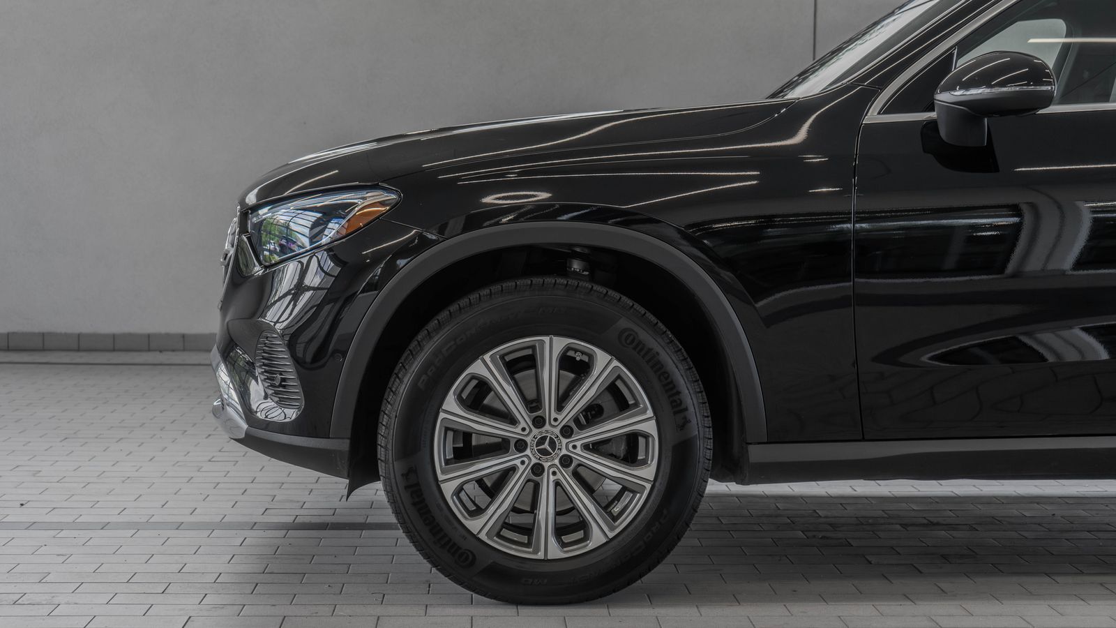 2026 Mercedes-Benz GLC GLC 300 — foto completa 4 de 35
