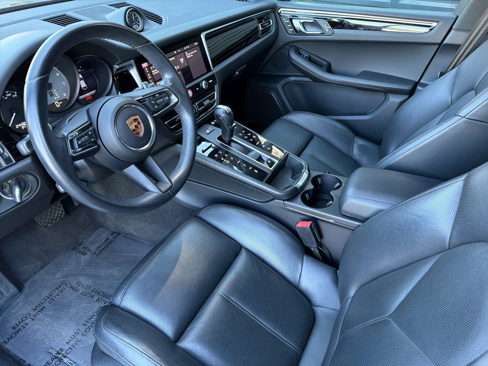 2024 Porsche Macan S — full photo 4 of 27