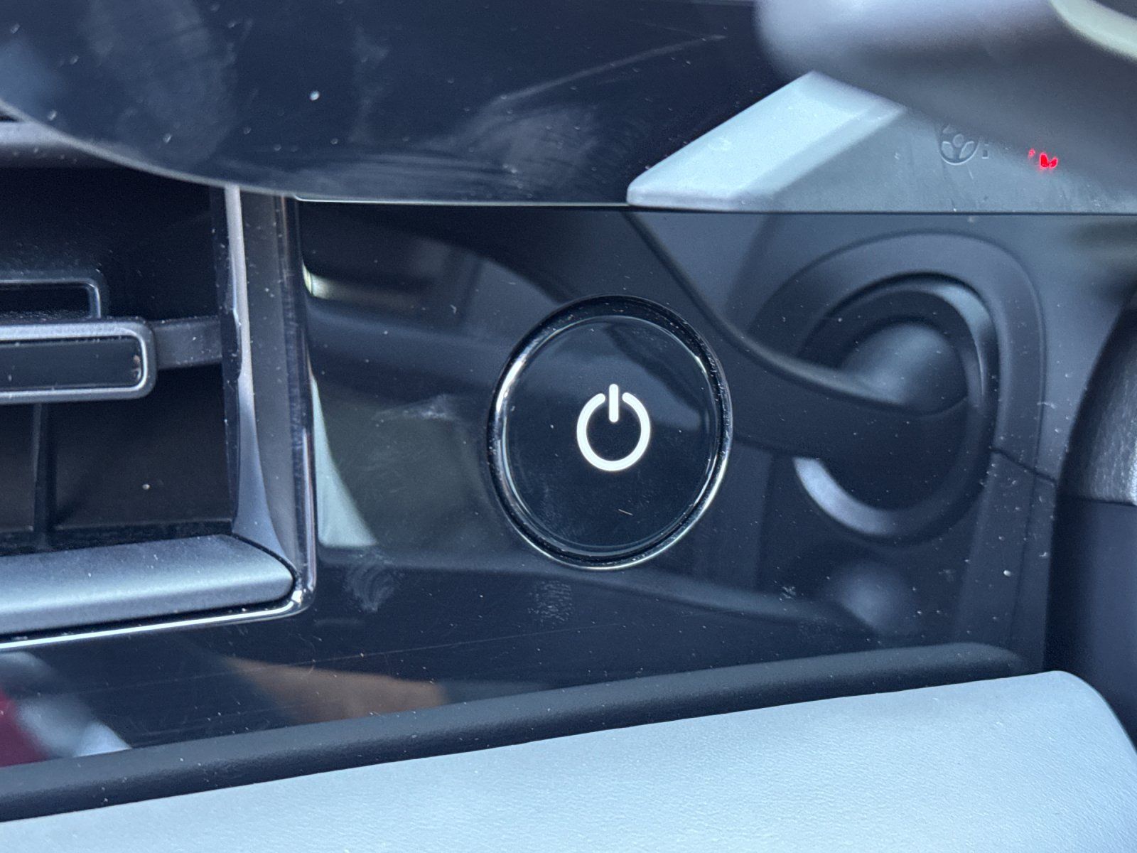 2024 Porsche Taycan 4S — full photo 22 of 29