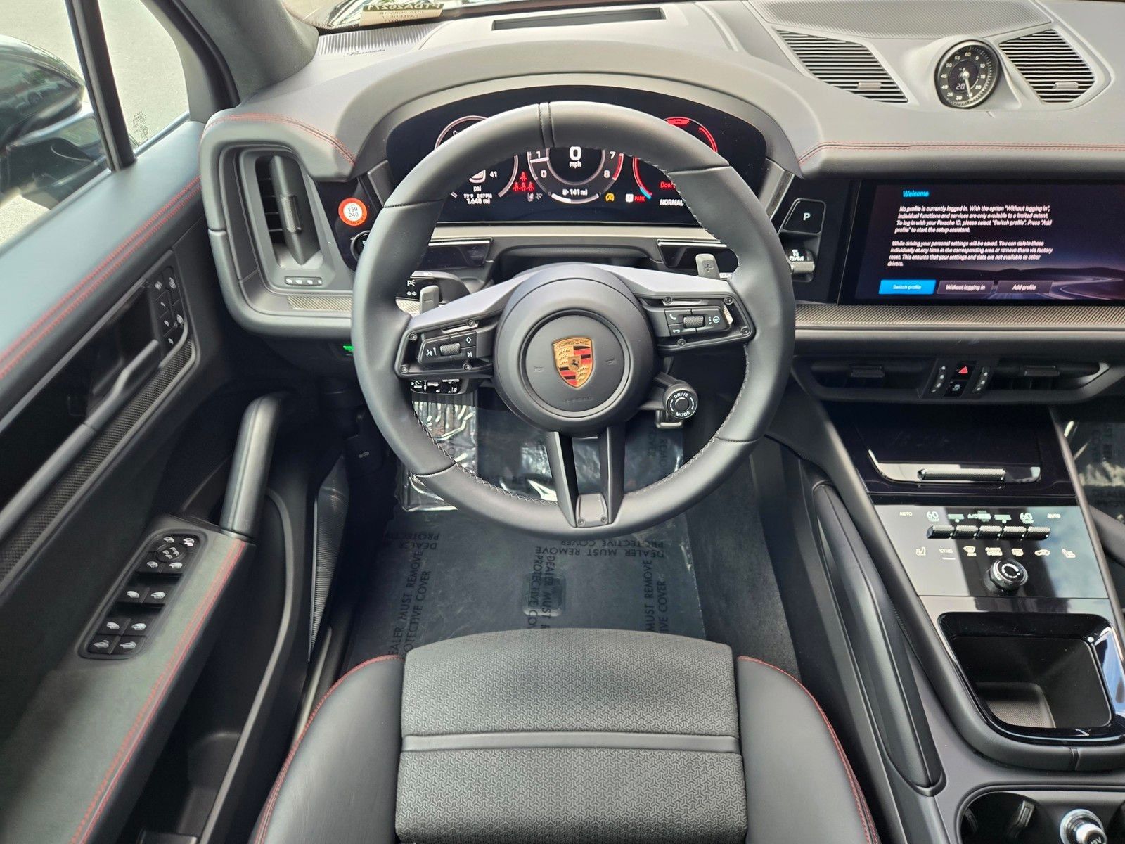 2026 Porsche Cayenne GTS — full photo 14 of 27
