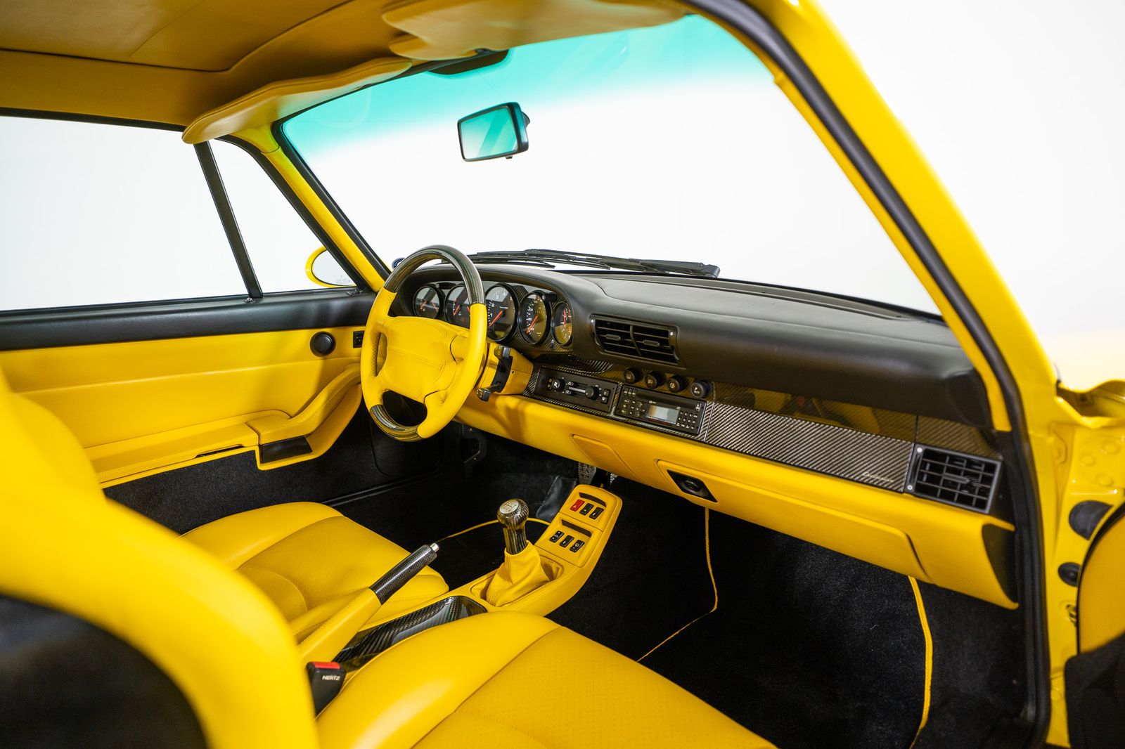 1996 Porsche 911 — full photo 40 of 45