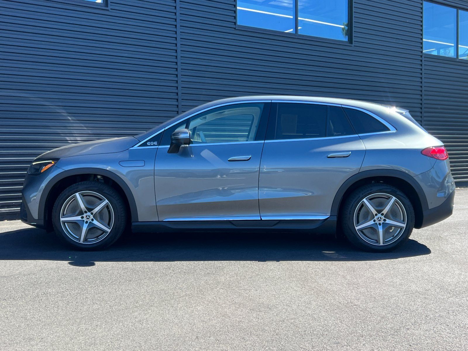 2023 Mercedes-Benz EQE 350+ SUV — foto completa 3 de 29