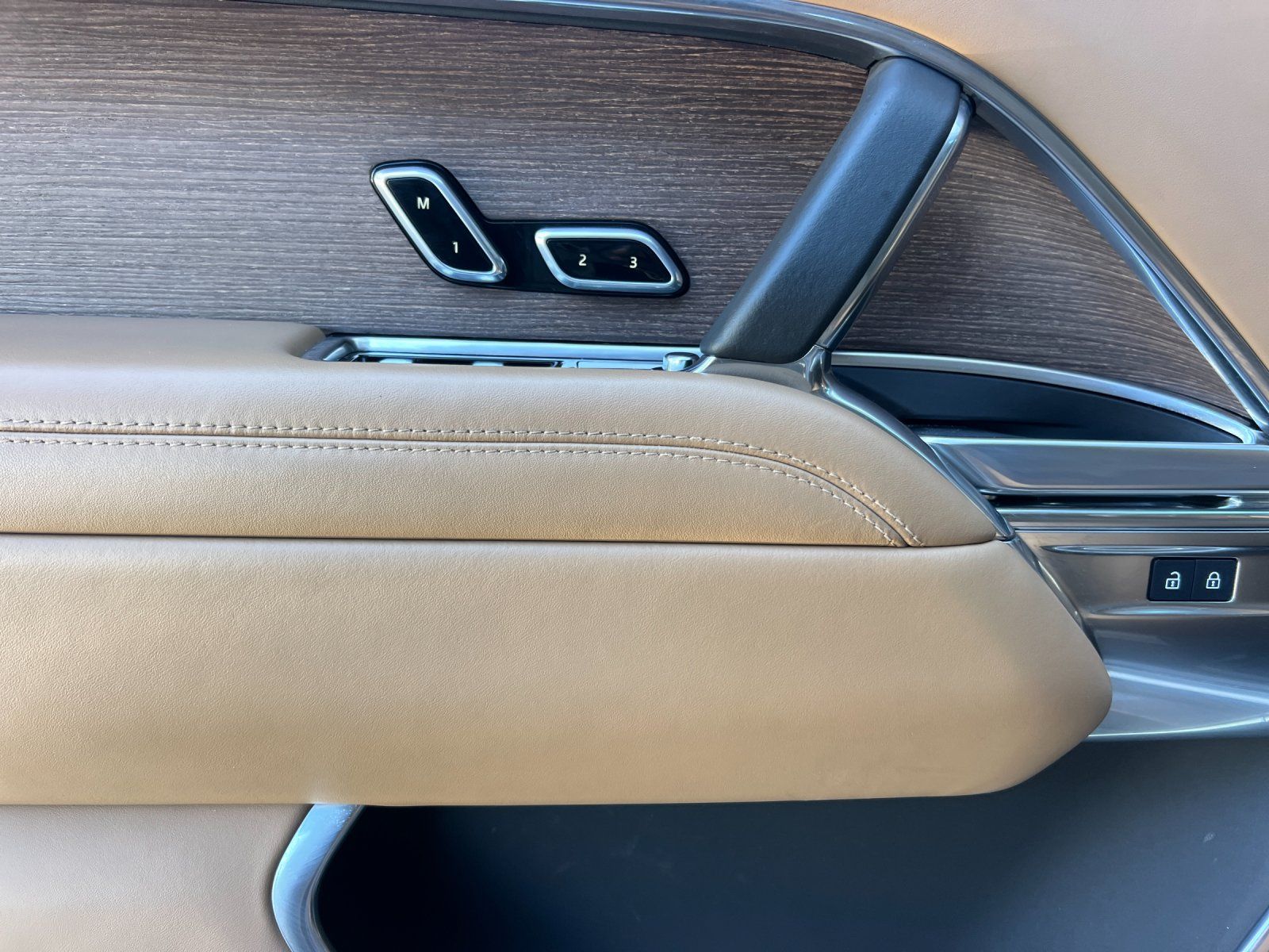 2025 Land Rover Range Rover Autobiography — foto completa 10 de 28
