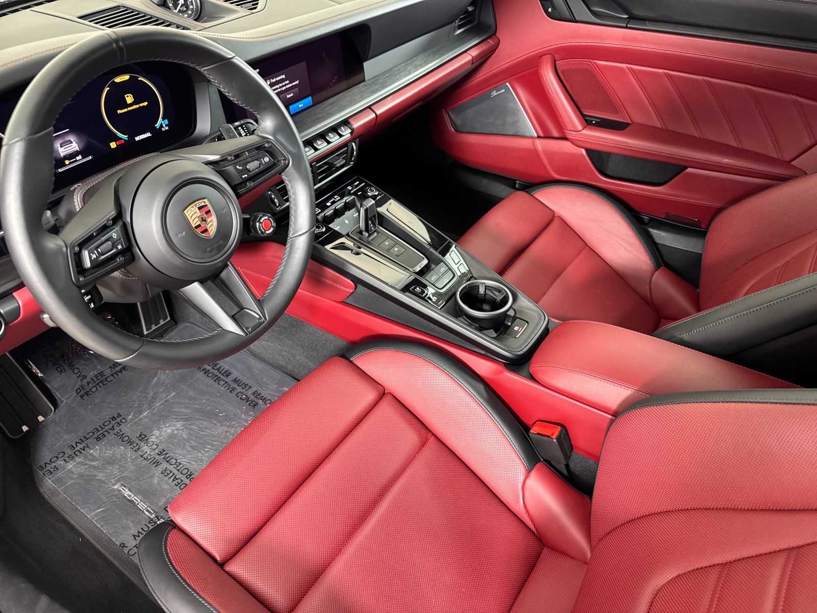 2025 Porsche 911 Carrera 4 GTS — full photo 4 of 28