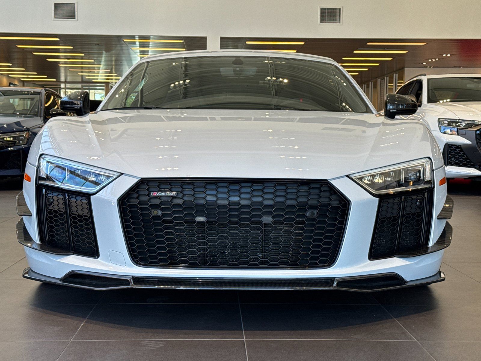 2018 Audi R8 5.2 Plus — foto completa 6 de 28