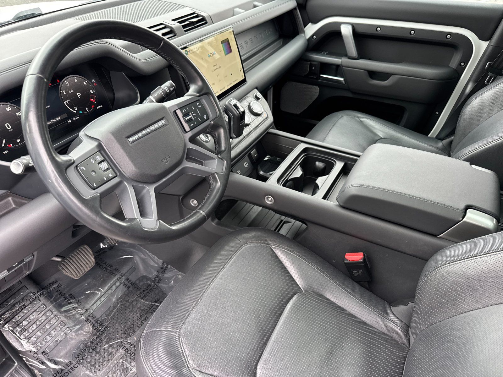 2024 Land Rover Defender 130 X-Dynamic SE — foto completa 9 de 30