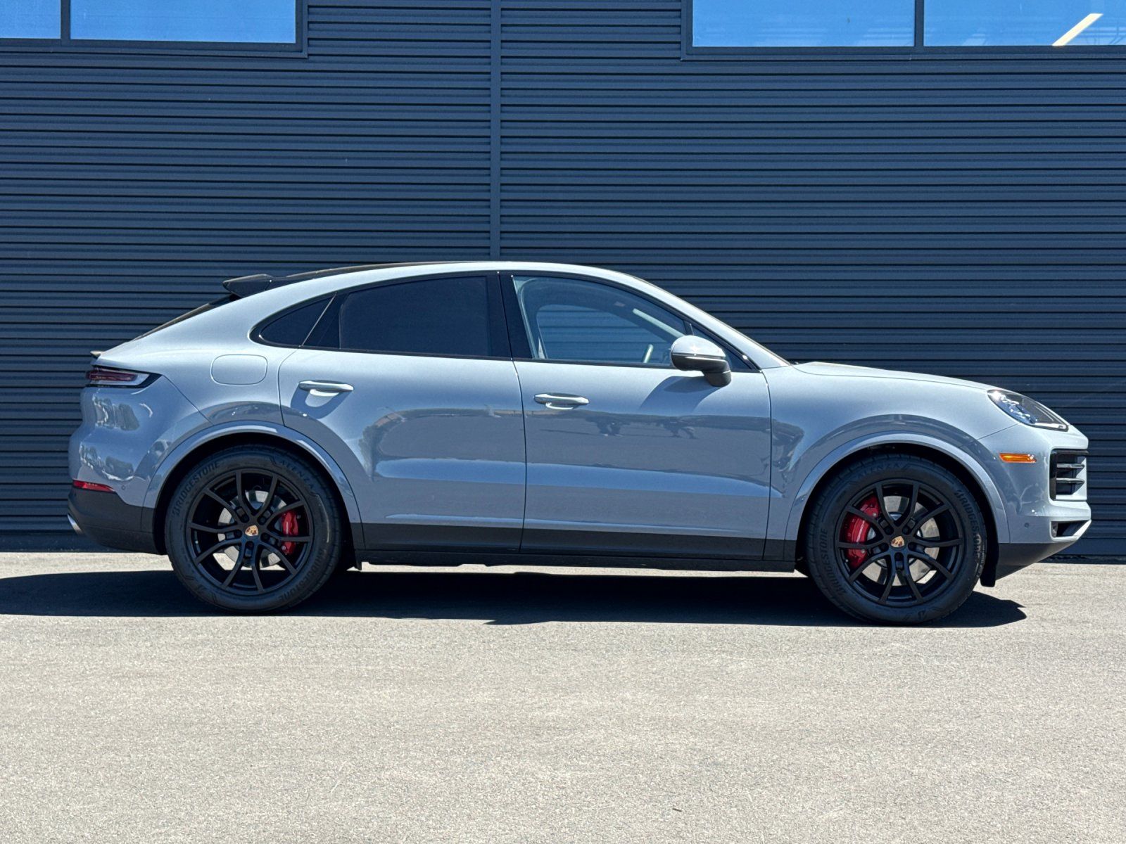 2026 Porsche Cayenne Coupe S — foto completa 9 de 28