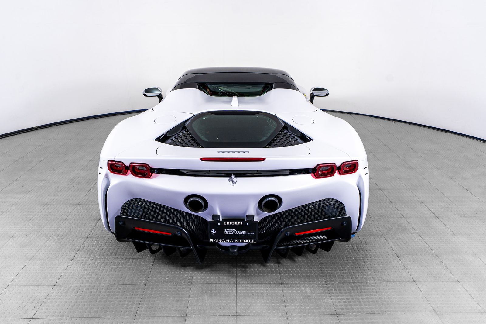 2024 Ferrari SF90 Spider — full photo 18 of 50