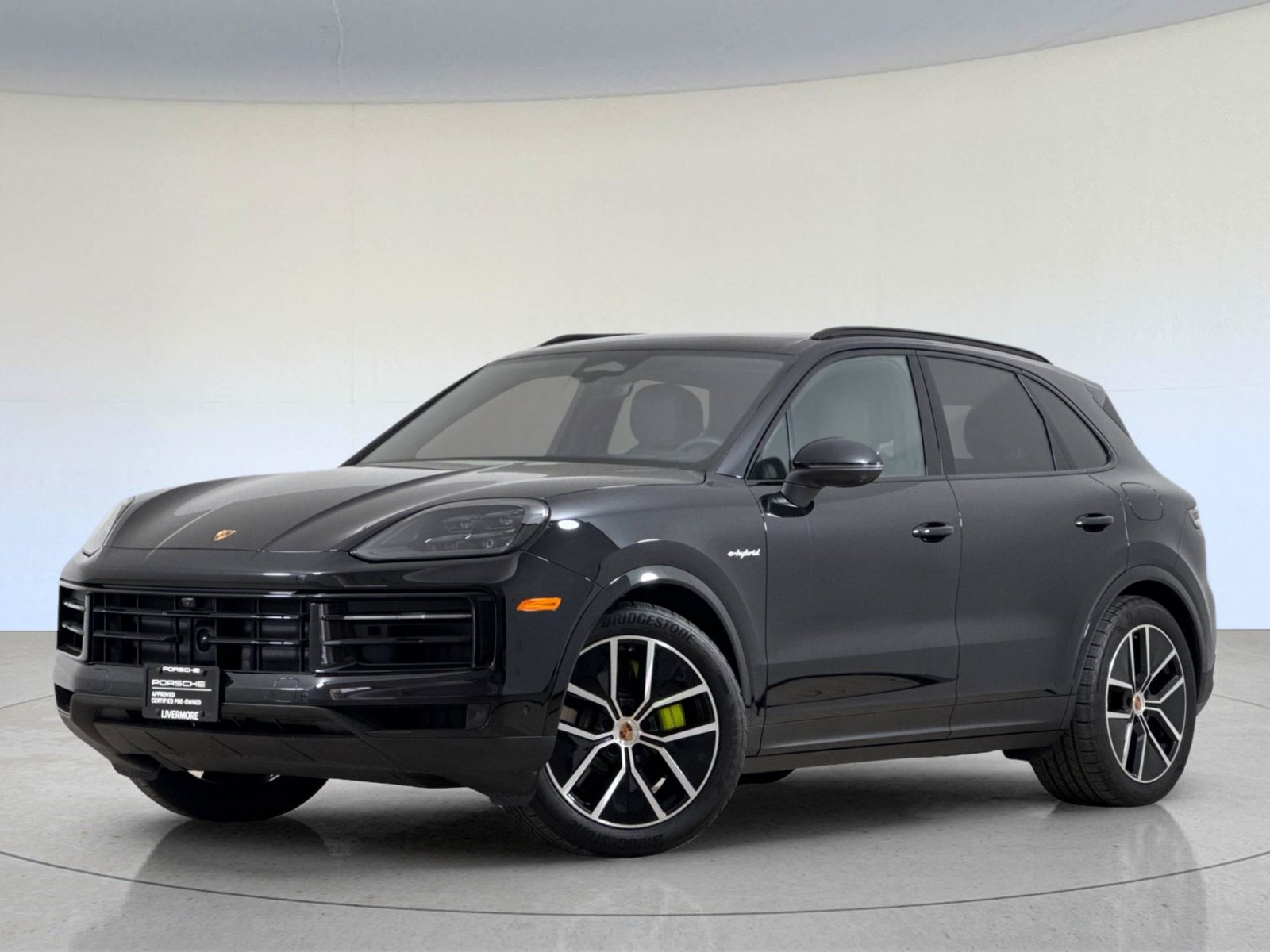 2026 Porsche Cayenne E-Hybrid Base — photo 1 of 29