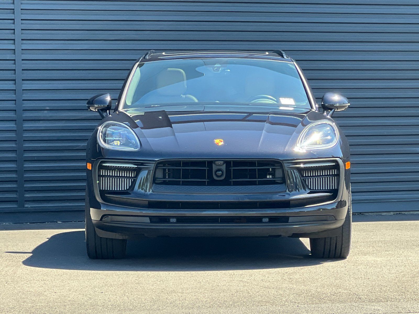 2024 Porsche Macan S — full photo 11 of 28