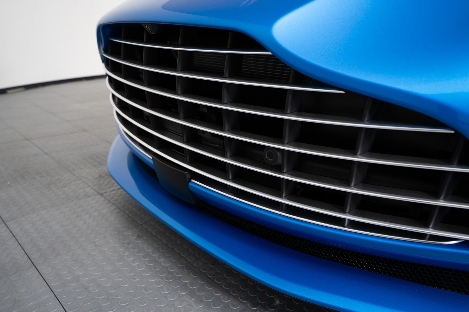 2024 Aston Martin DB12 Volante — full photo 46 of 55