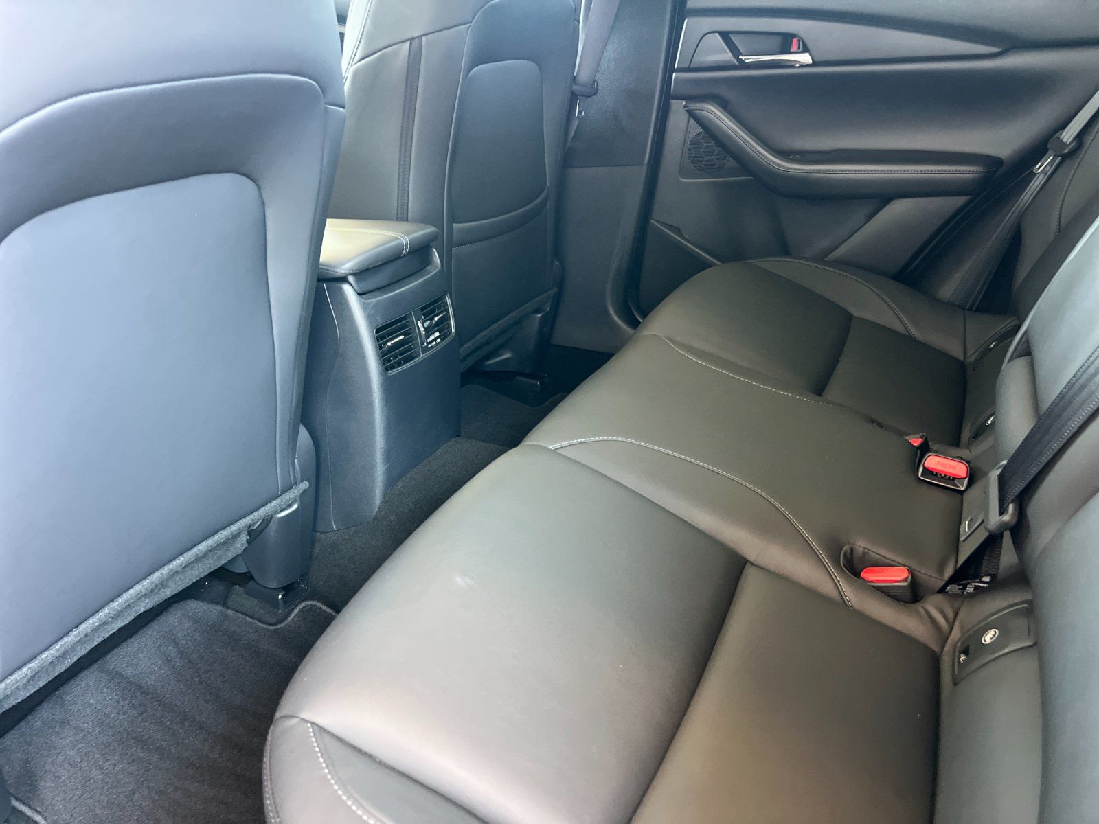 2021 Mazda CX-30 Turbo — full photo 12 of 28