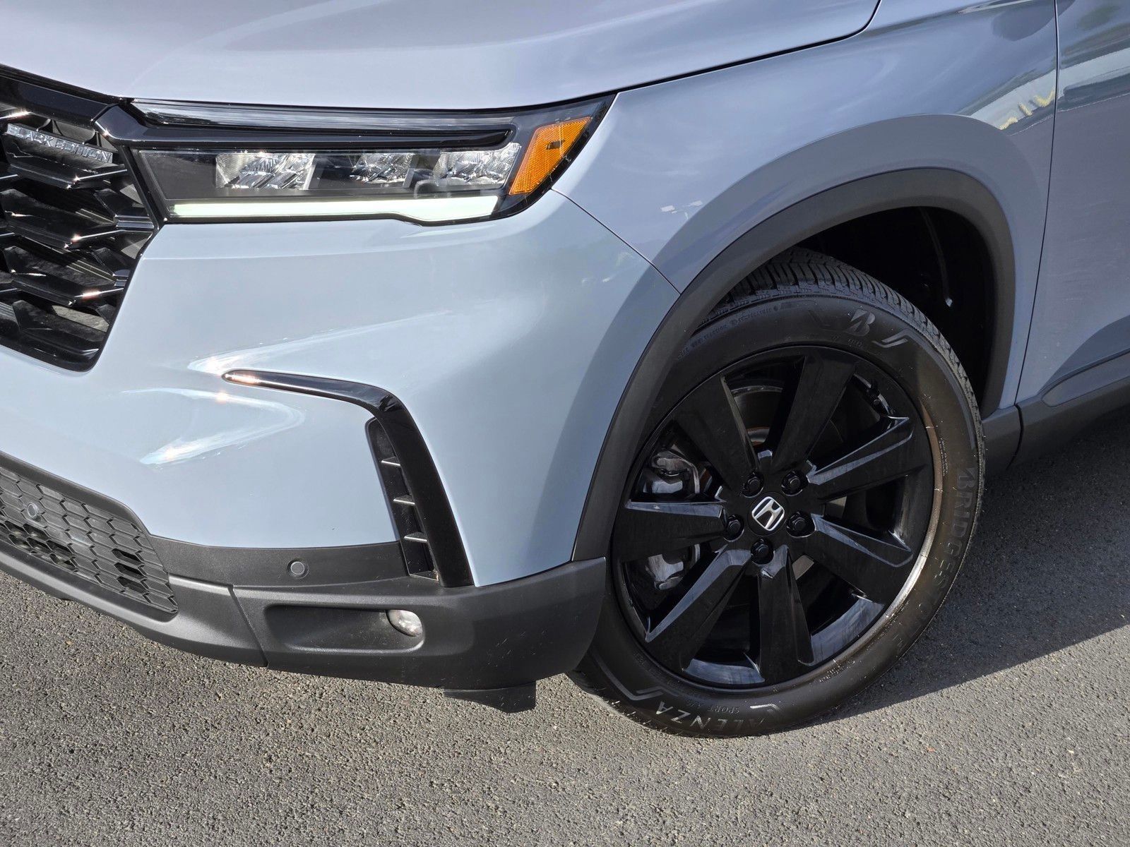 2025 Honda Pilot Black Edition — foto completa 10 de 28