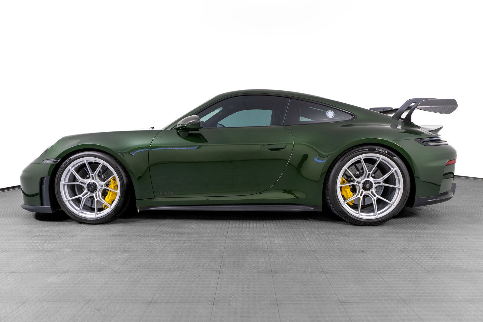 2026 Porsche 911 GT3 — full photo 2 of 42