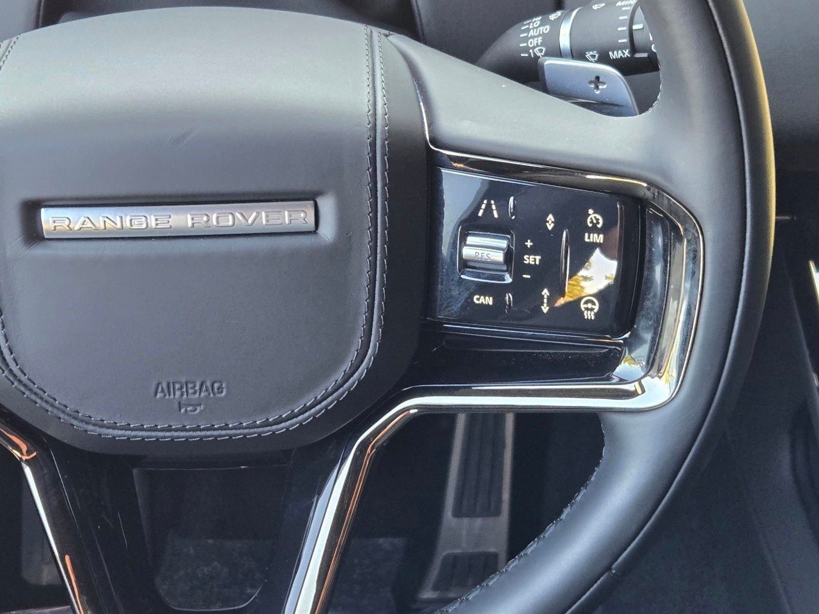 2025 Land Rover Range Rover Sport Autobiography — full photo 16 of 45