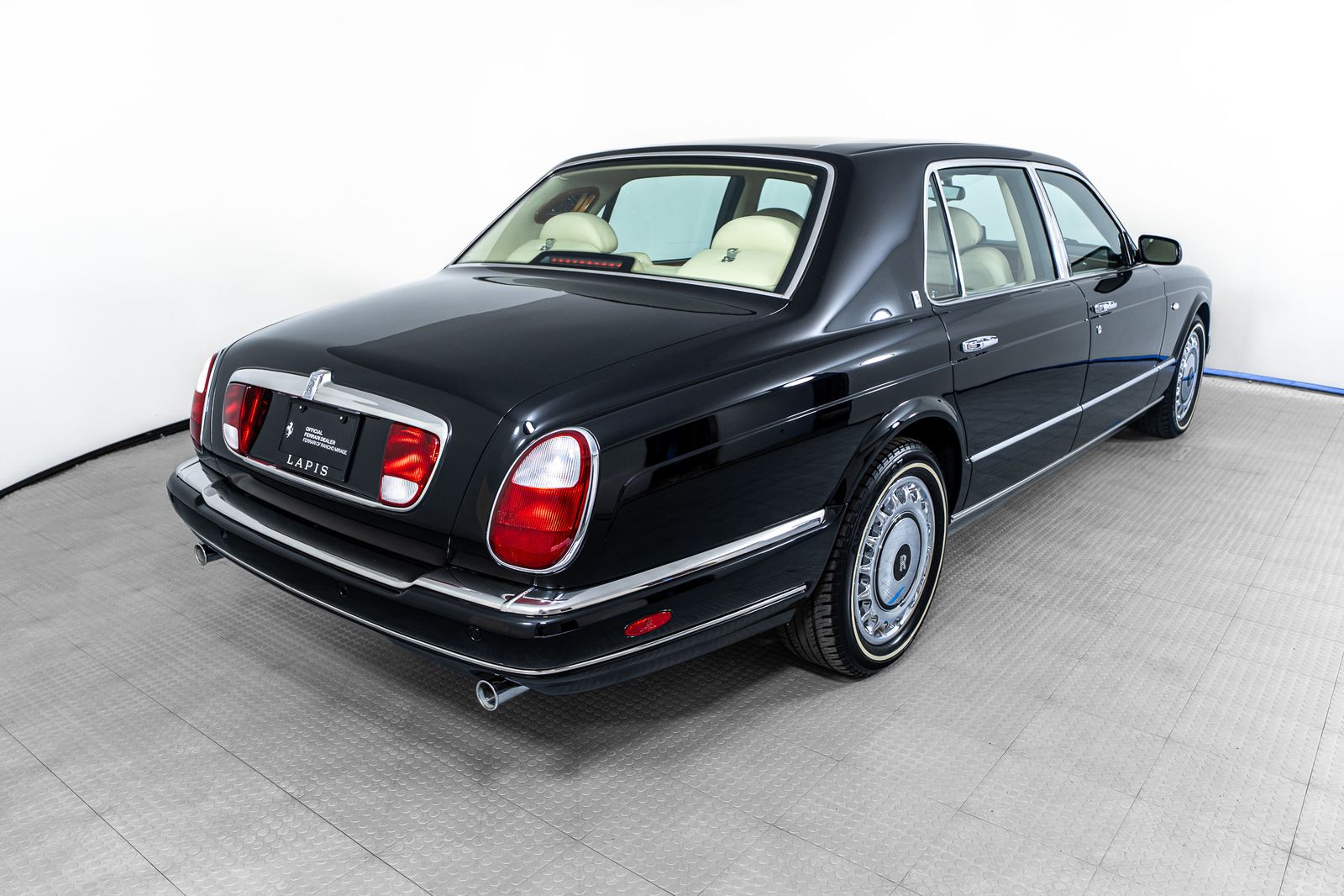 2002 Rolls-Royce Park Ward — foto completa 2 de 31