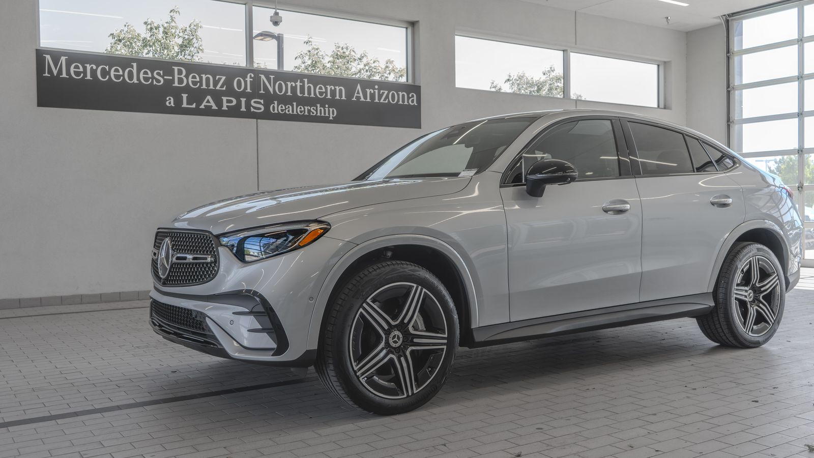 2024 Mercedes-Benz GLC GLC 300 Coupe — foto completa 3 de 35