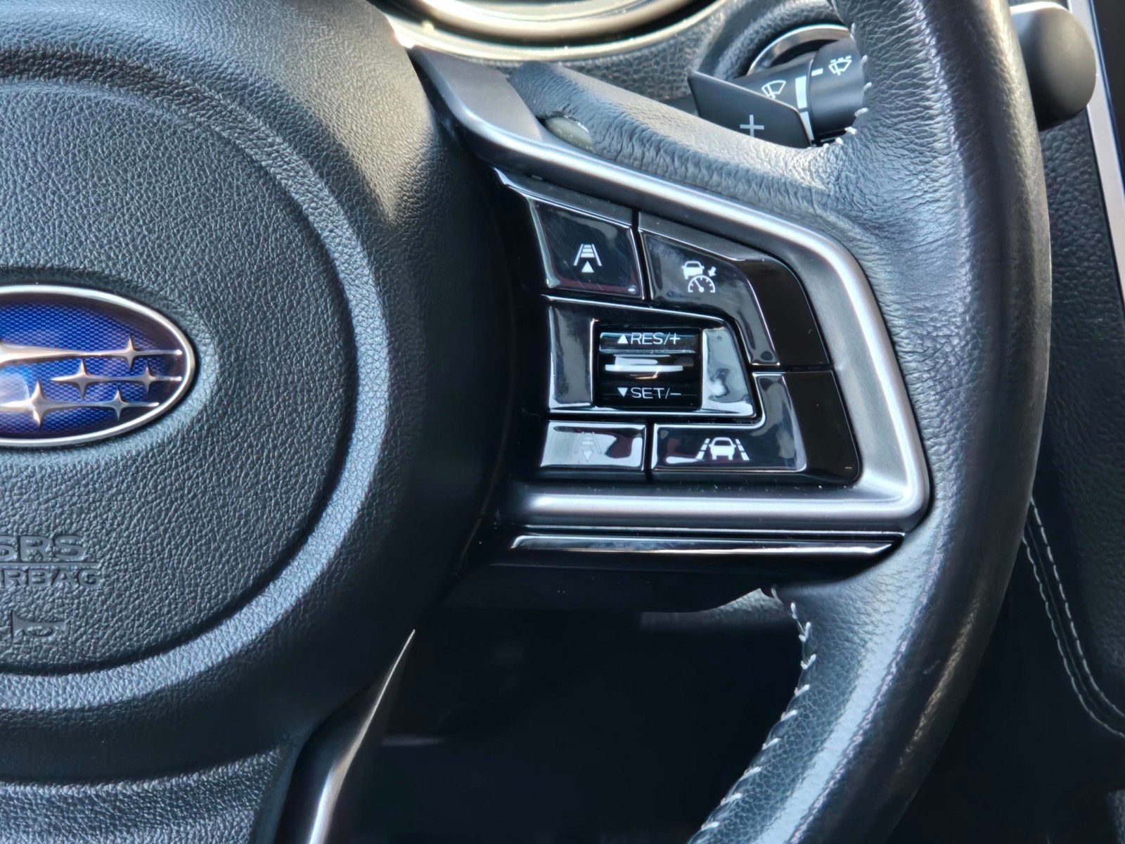 2019 Subaru Outback 2.5i — full photo 16 of 45