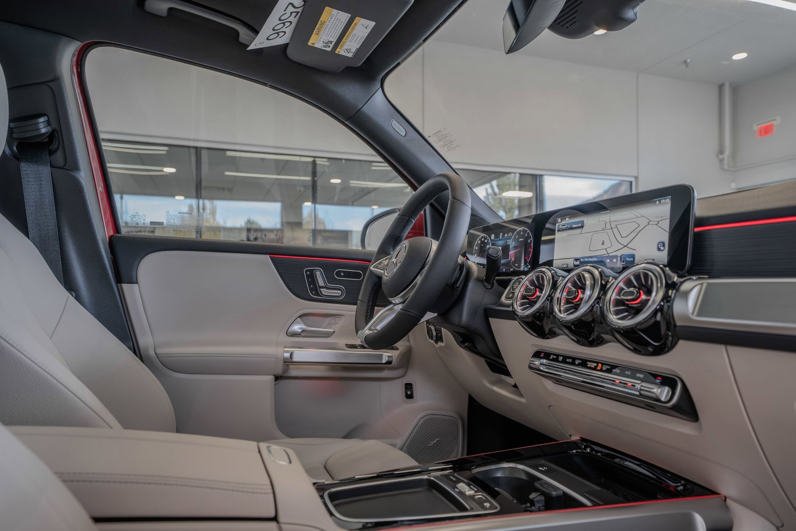 2026 Mercedes-Benz GLB GLB 250 — foto completa 18 de 36