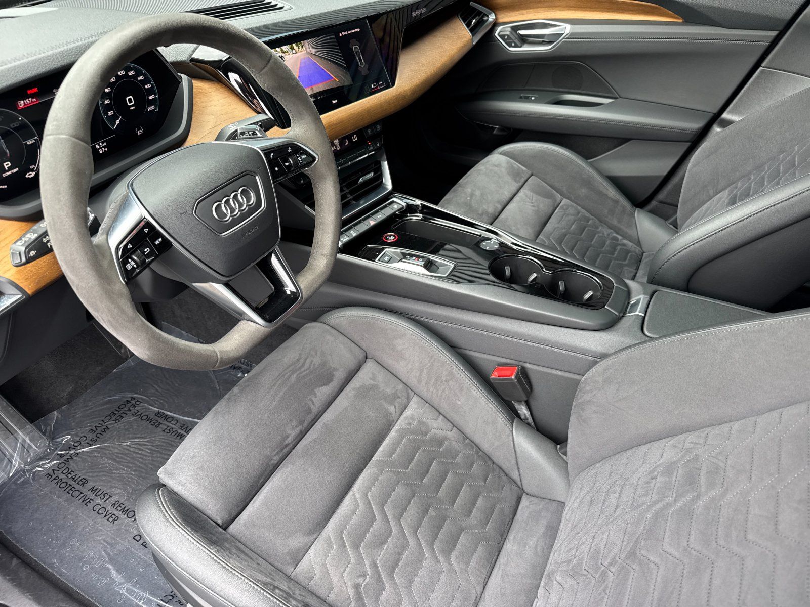2023 Audi e-tron GT Premium Plus — foto completa 10 de 28