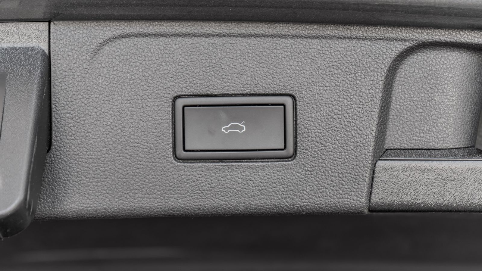 2024 Volkswagen Atlas 2.0T SE w/Technology — full photo 35 of 35