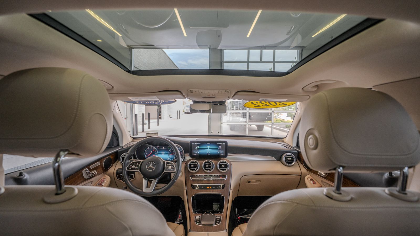 2022 Mercedes-Benz GLC GLC 300 — foto completa 27 de 35