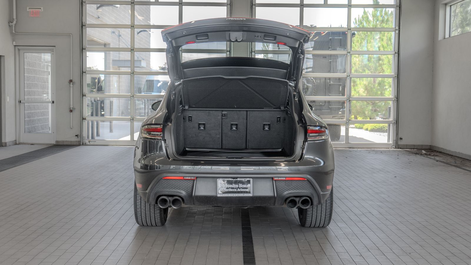 2023 Porsche Macan Base — foto completa 16 de 35