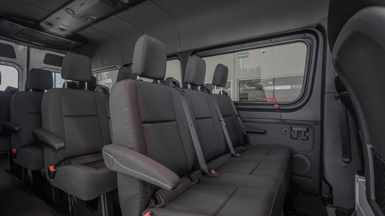 2025 Mercedes-Benz Sprinter 2500 Passenger 170 WB — full photo 25 of 35
