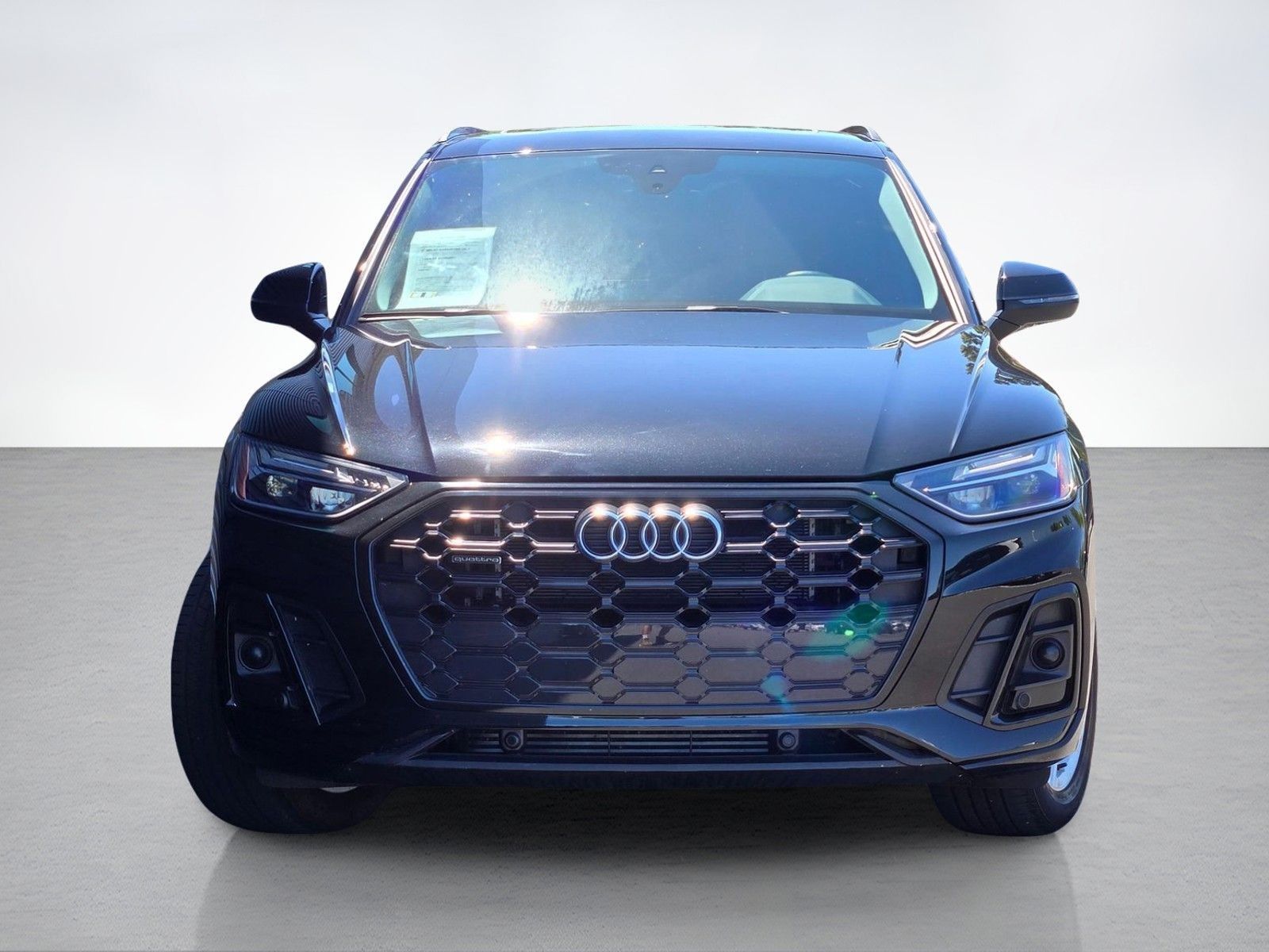 2023 Audi Q5 e 55 Premium — full photo 2 of 45