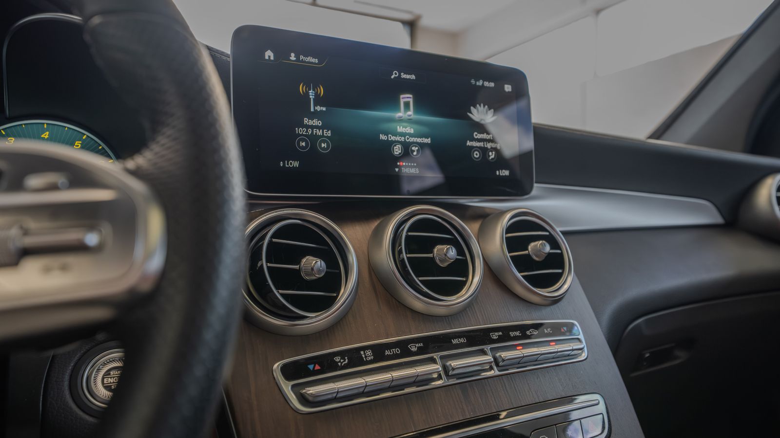 2023 Mercedes-Benz GLC GLC 300 Coupe — foto completa 33 de 35