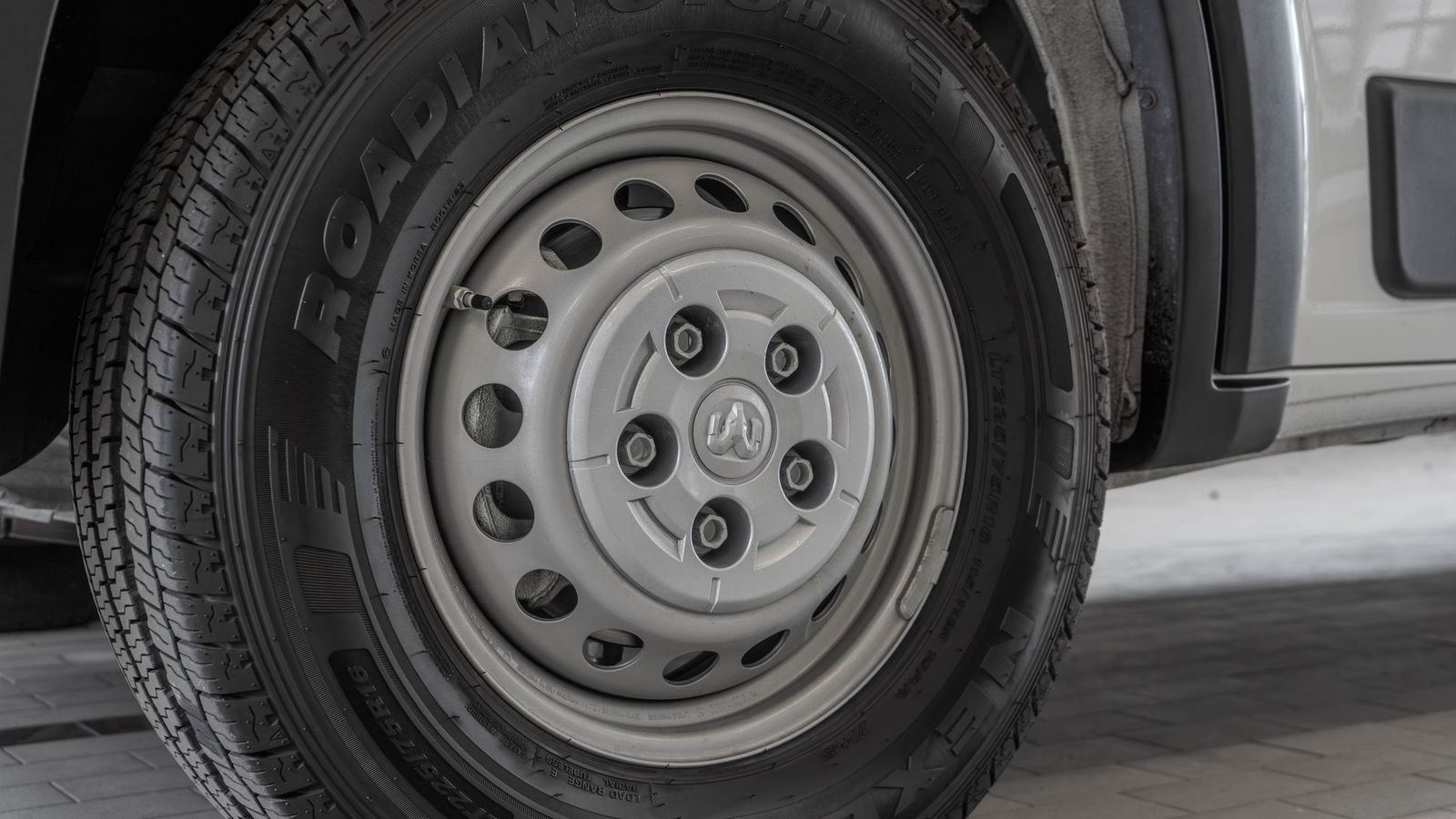 2024 Ram ProMaster 3500 High Roof — full photo 34 of 37