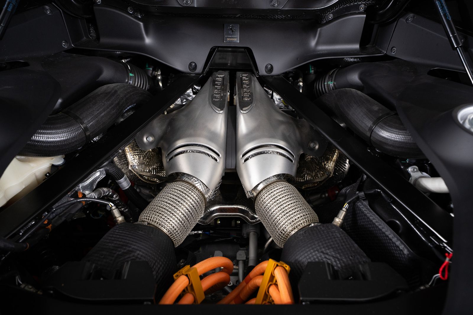 2024 Ferrari 296 GTB — foto completa 21 de 41